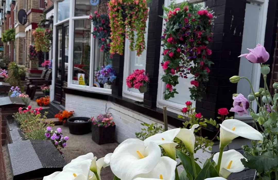 The George Guest House-1