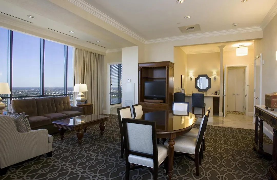 Hilton New Orleans Riverside-1