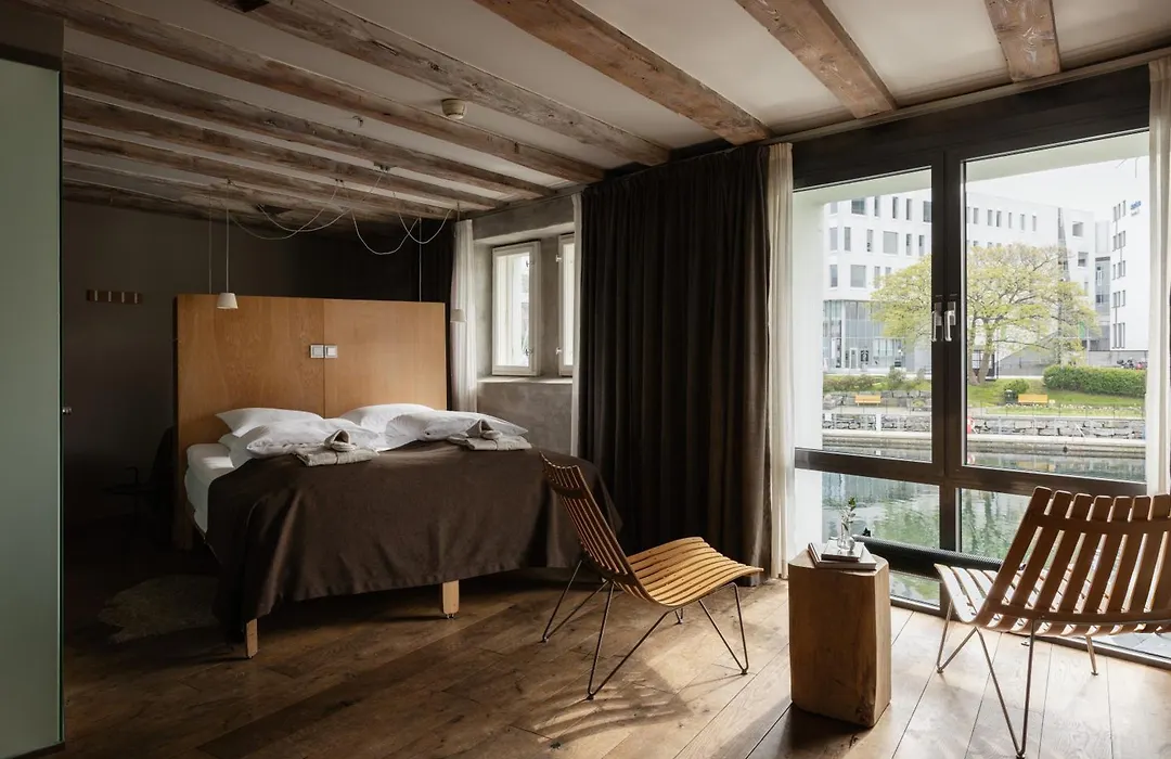 Hotel Brosundet-1