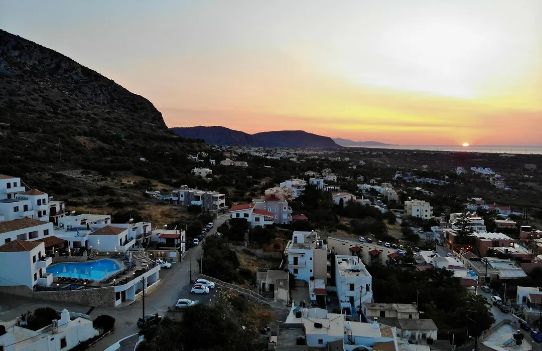 Amazones Village Suites-1