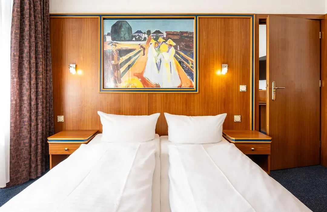 Hotel Und Rasthof Avus-1