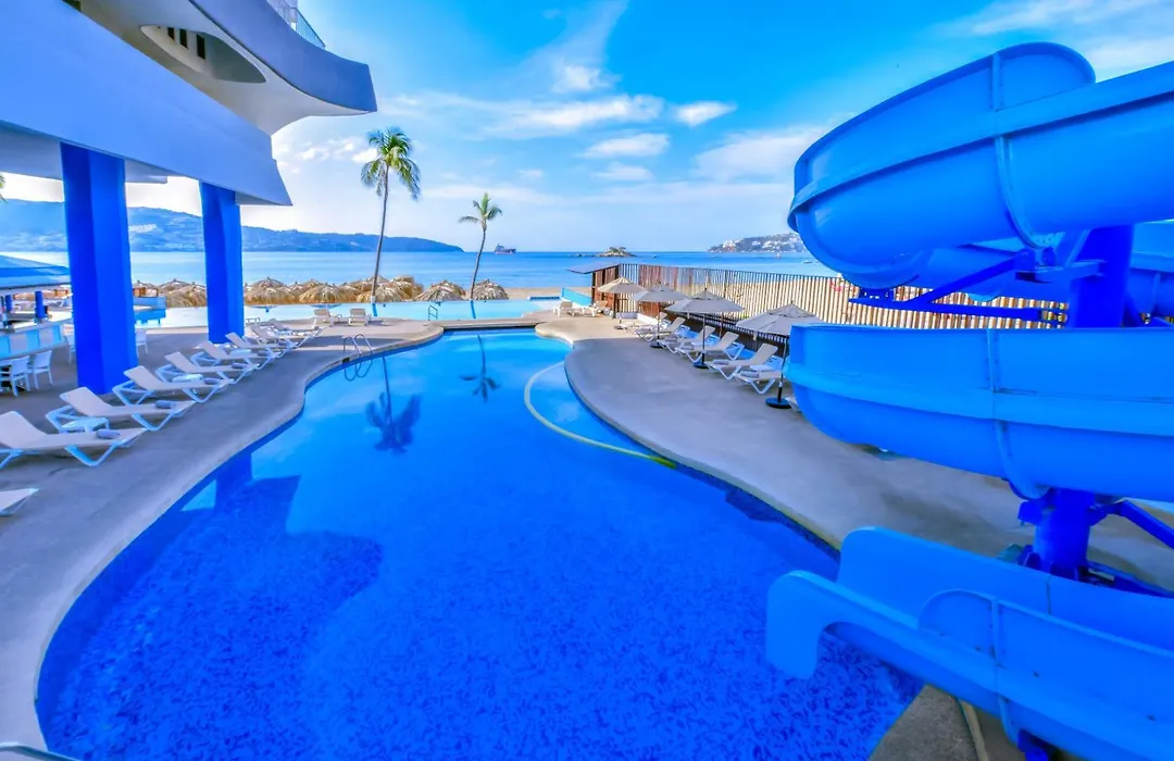 Krystal Beach Acapulco-1