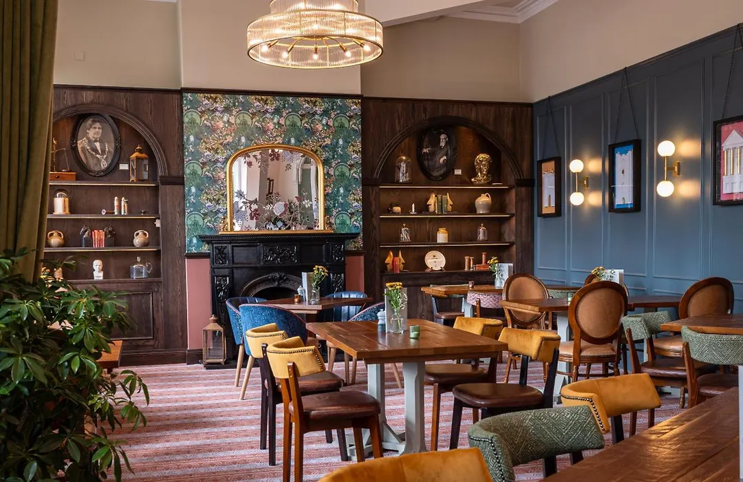 Toll House Inn-1