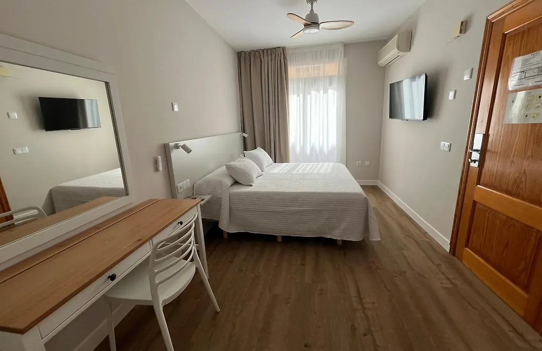 Aparthotel Bahia Pinosol-1