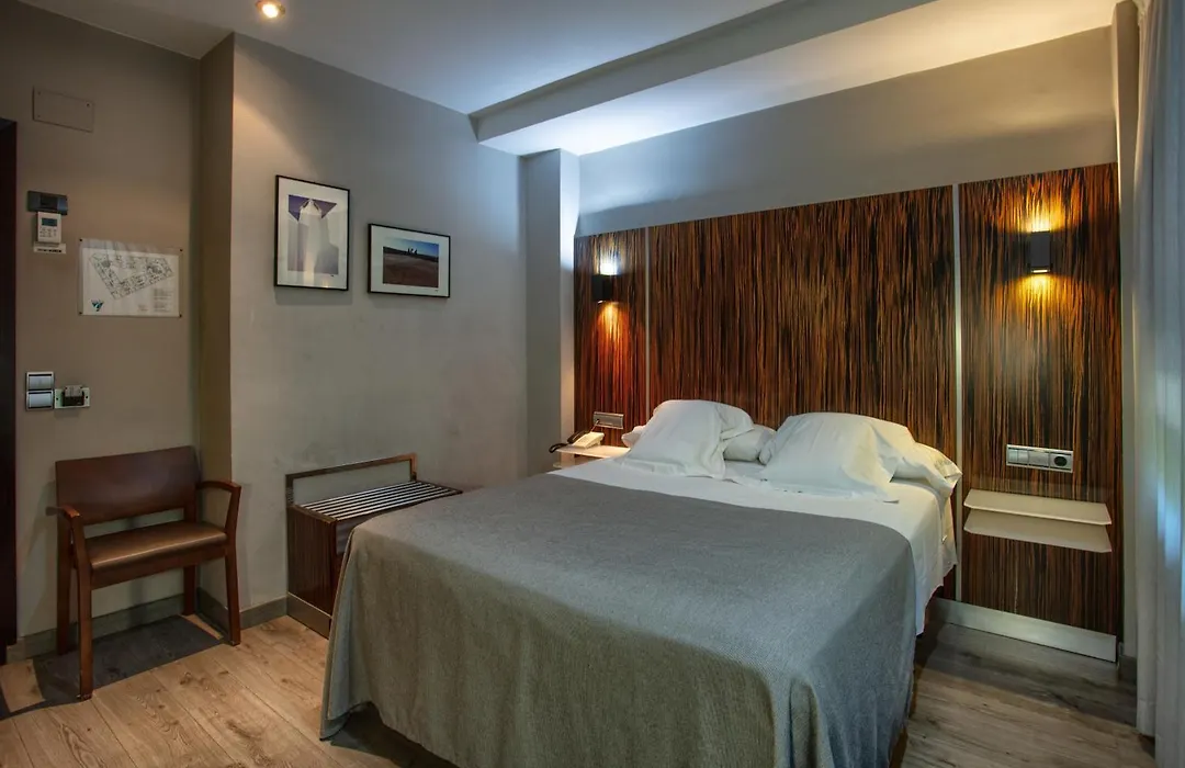Hotel Gran Via-1