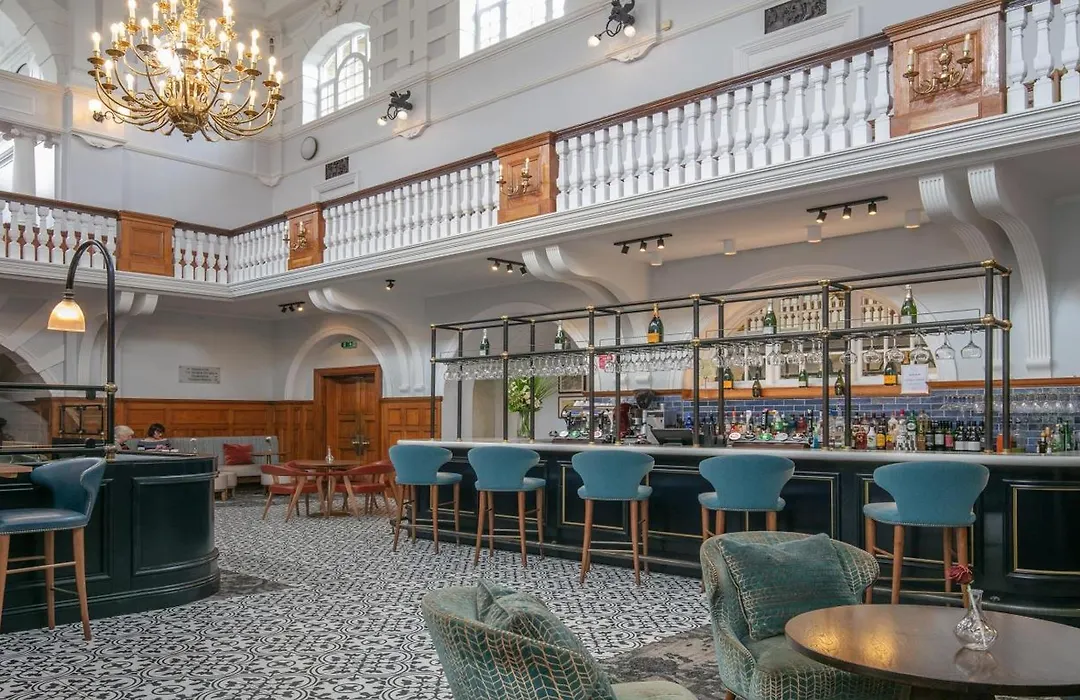 Best Western Chilworth Manor Hotel-1