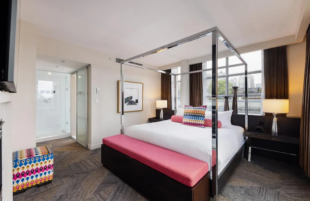 Opus Vancouver-1