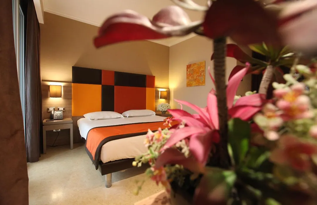 Hotel Tiber Rooftop & Wellness-1