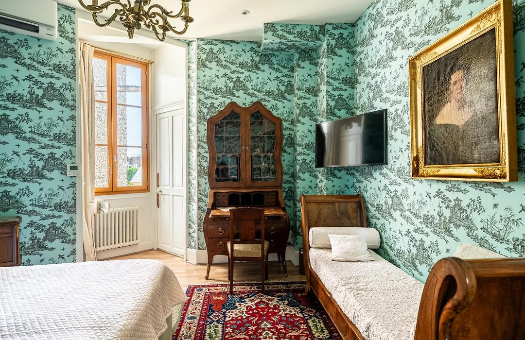 Hotel De L'Abeille-1