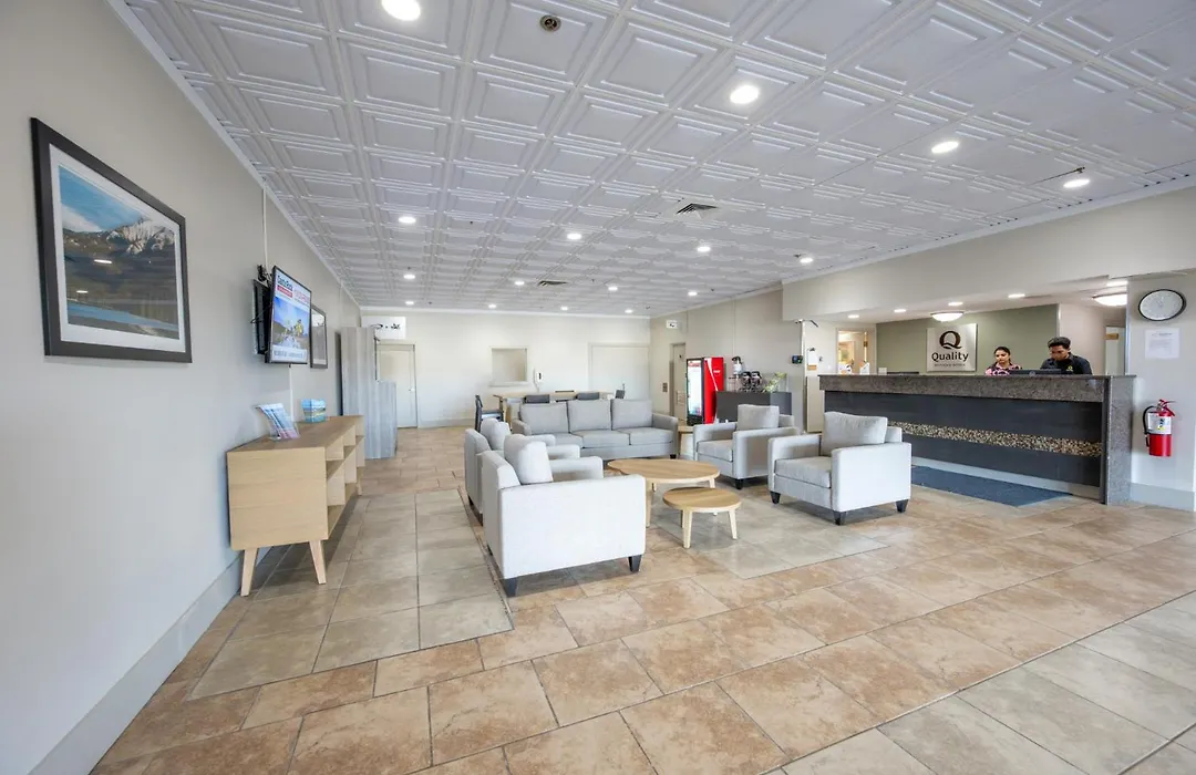 Quality Inn & Suites Whitehorse-1