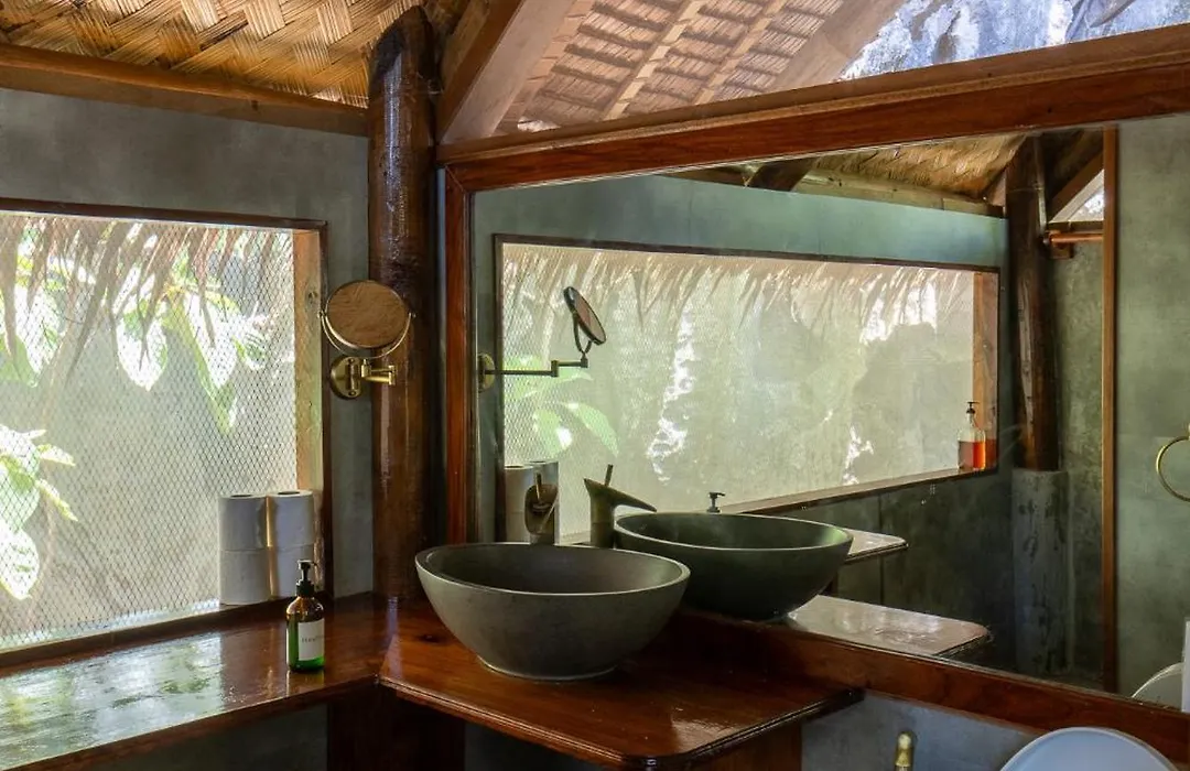 Sangat Island Dive Resort-1