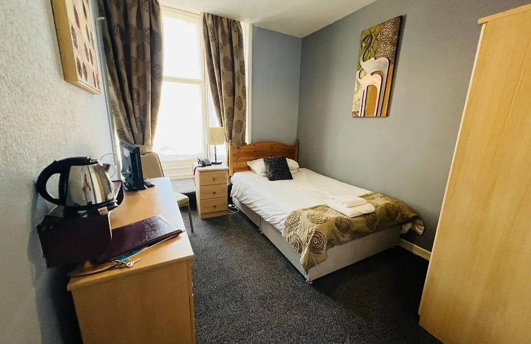 The George Hotel-1