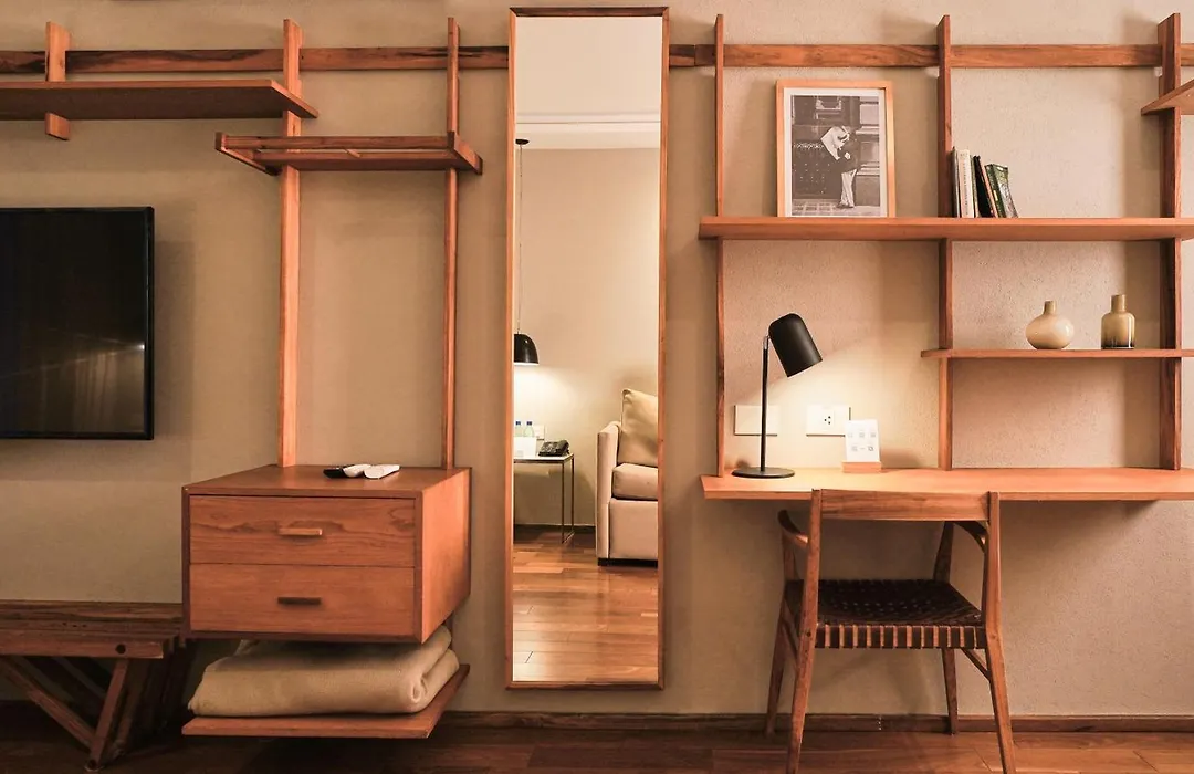 Aq Tailored Suites-1