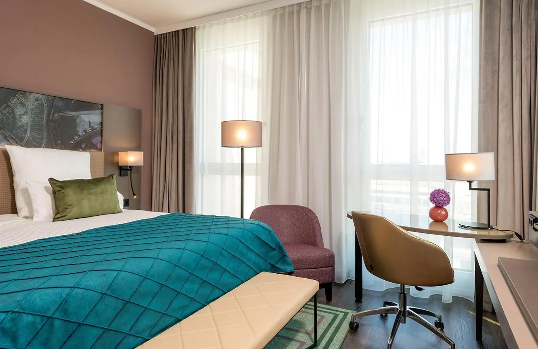 Leonardo Royal Hotel Nuernberg-1