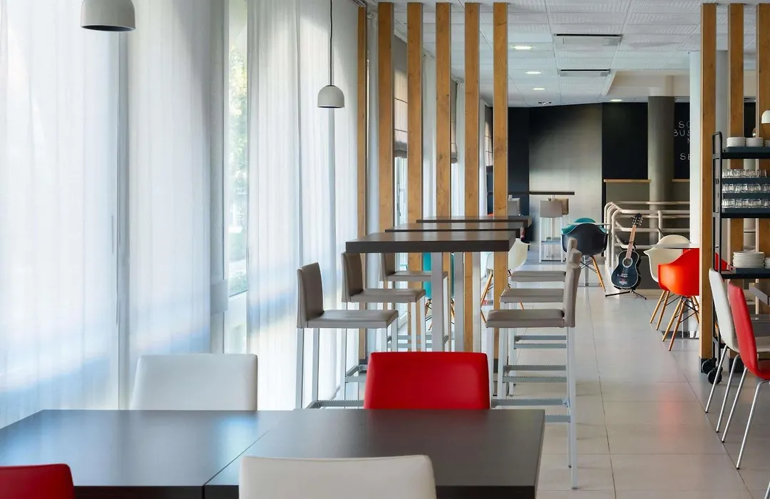 Ibis Epernay Centre Ville-1