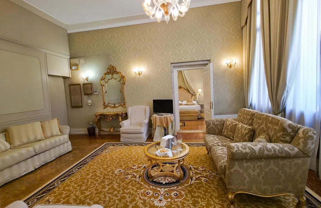 Hotel Al Duca Di Venezia-1