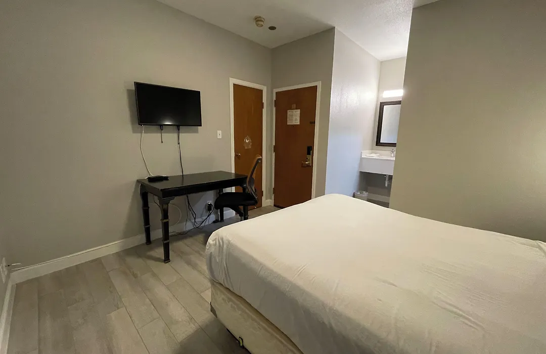 Marina Inn-1