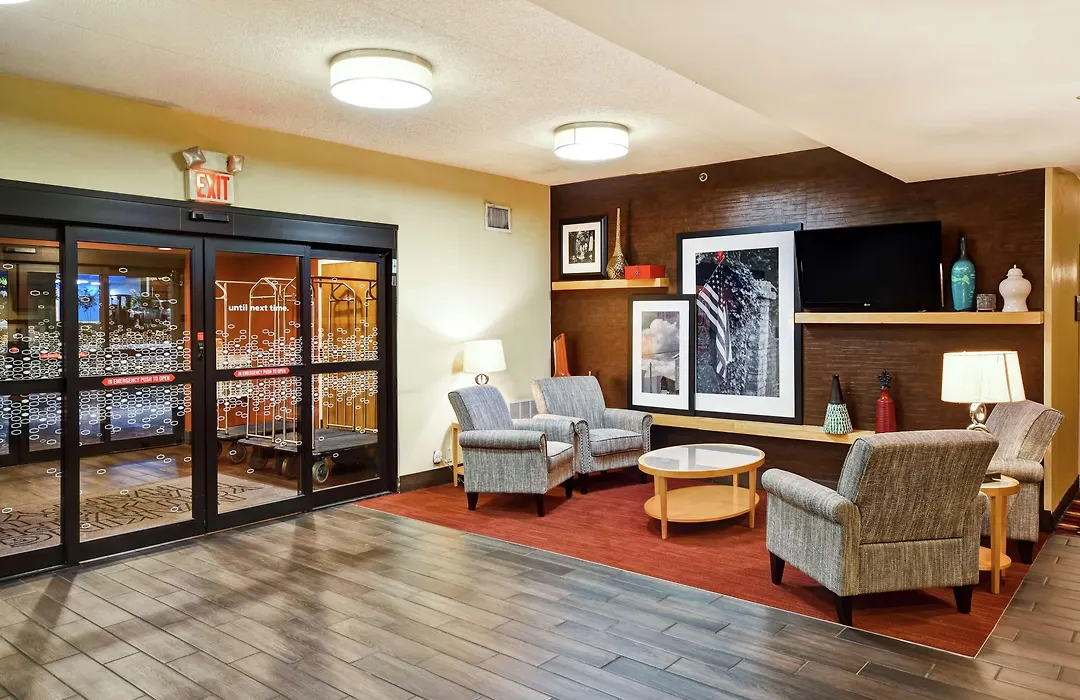 Hampton Inn Louisville Airport Fair/Expo Center-1