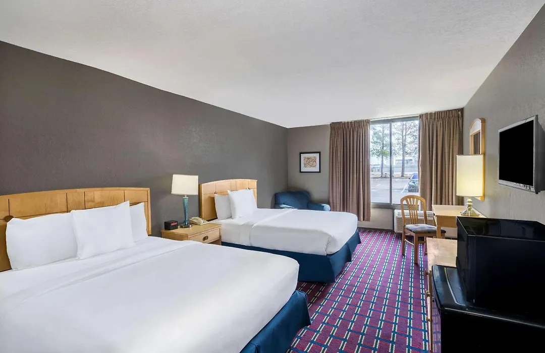 Travelodge By Wyndham Memphis Airport/Graceland-1