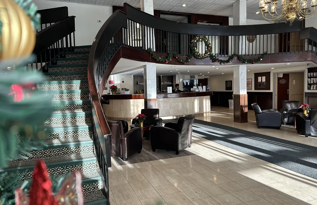 Ramada By Wyndham London-1