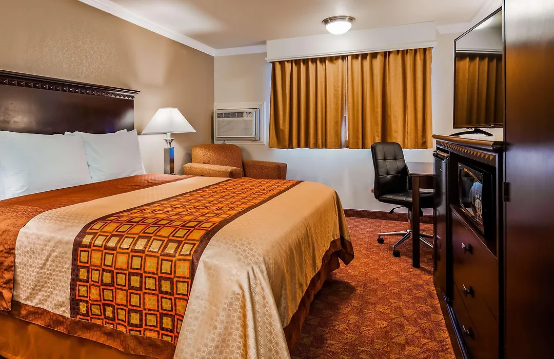 Lompoc Valley Inn And Suites-1