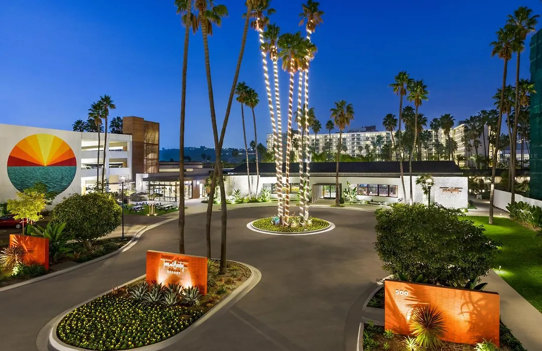 Town&Country San Diego-1