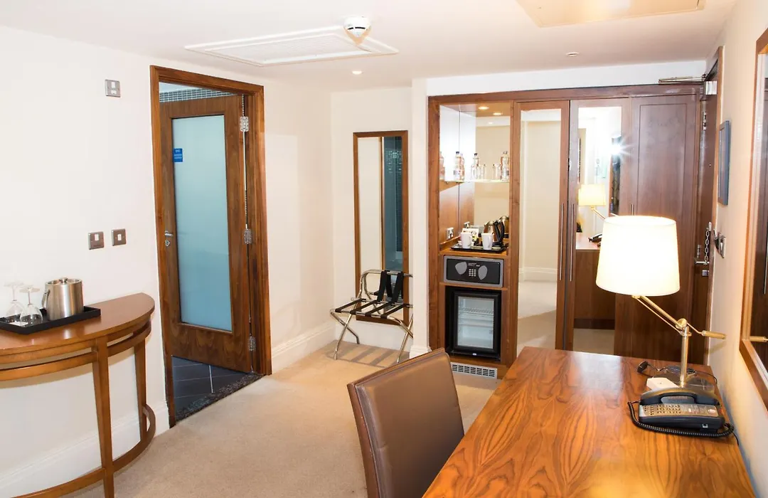 Best Western Plus Moat House Reading-1