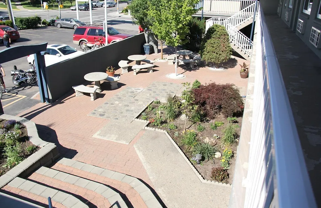 Travelodge By Wyndham Kamloops-1