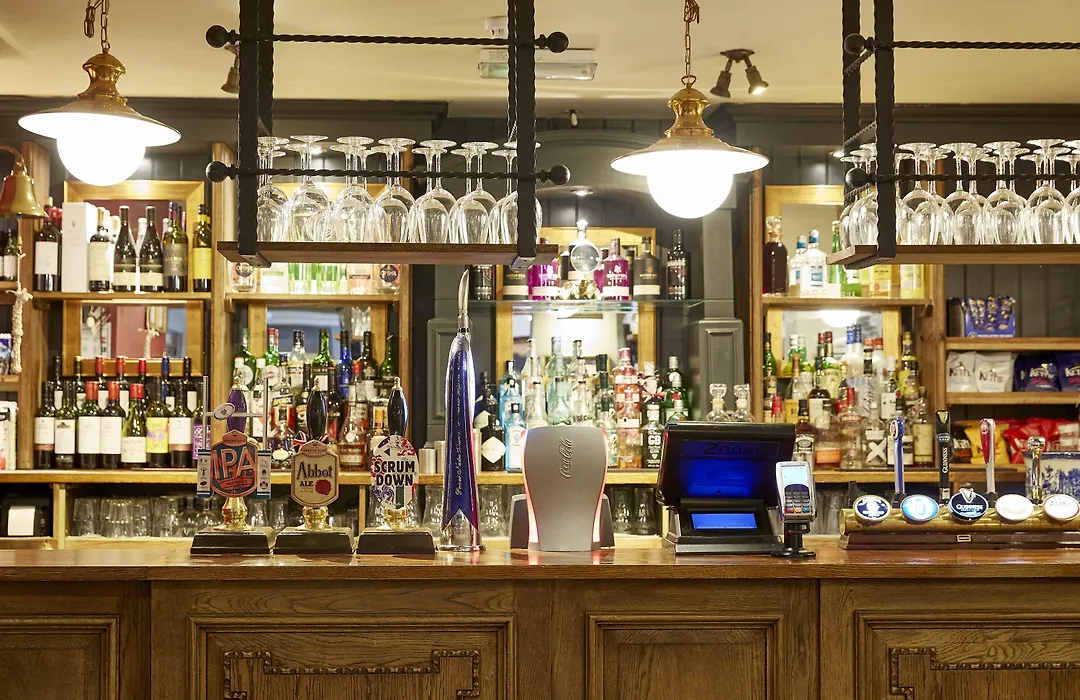 The Bear Hotel By Greene King Inns-1