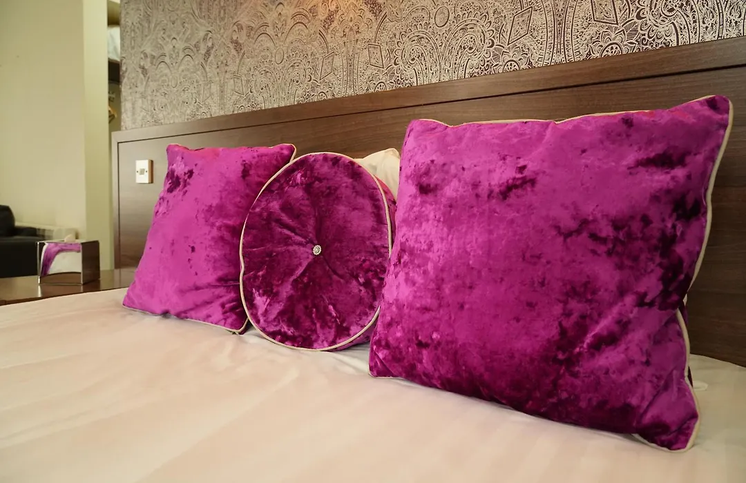 The Continental Hotel, Derby-1