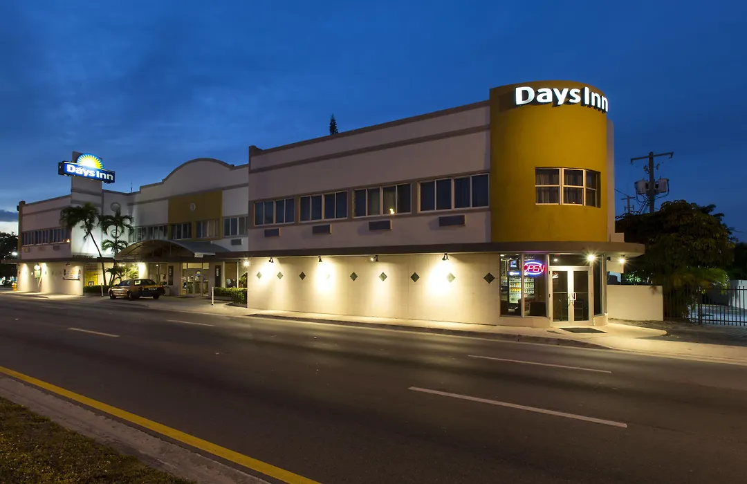 Days Inn By Wyndham Miami Airport North-1