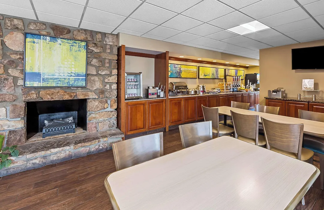 Best Western Toni Inn-1