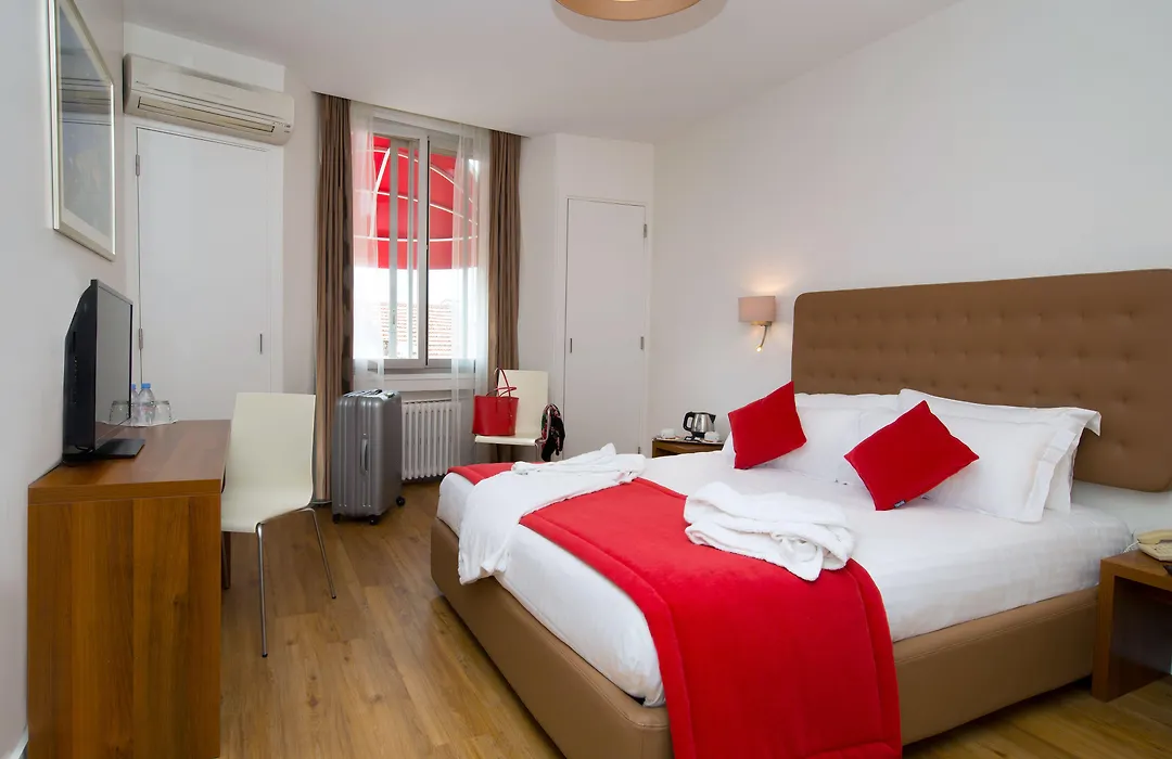 Hotel De France-1