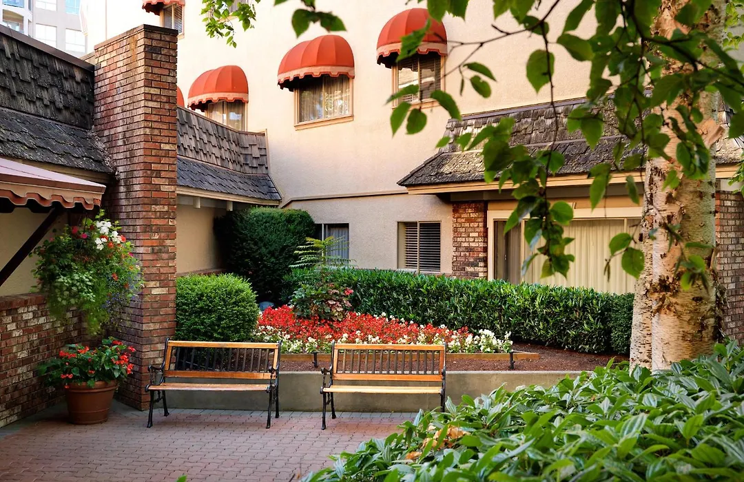 Royal Scot Hotel & Suites, Trademark Collection By Wyndham-1