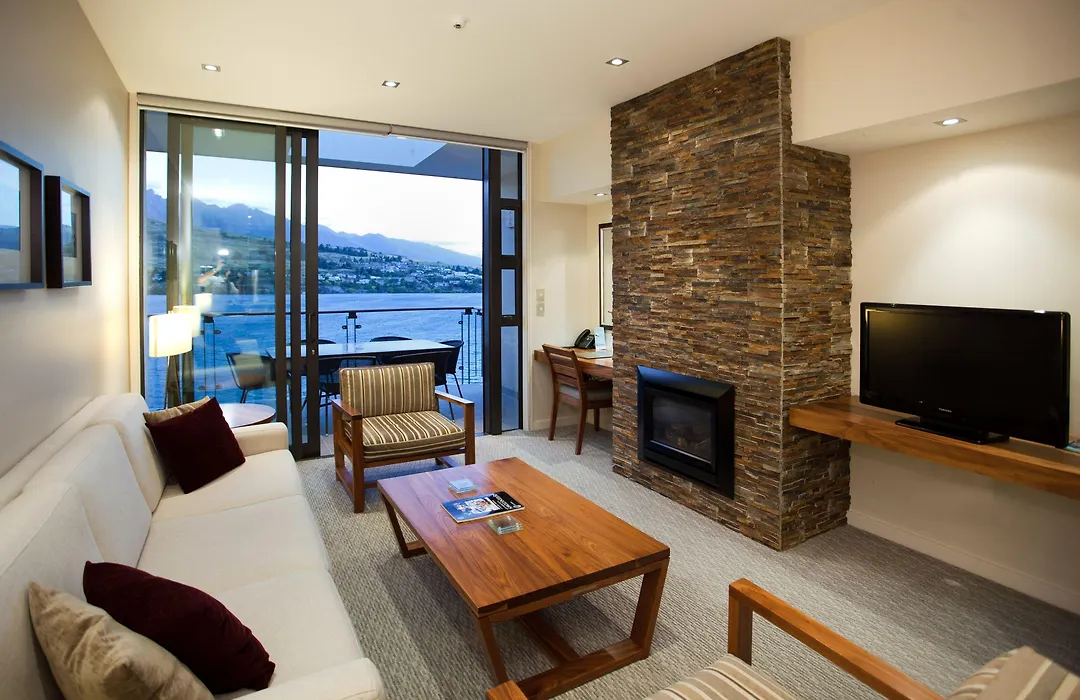 The Rees Hotel & Luxury Apartments-1