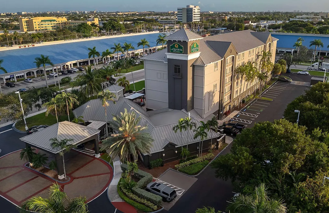 La Quinta By Wyndham Miami Airport West-1