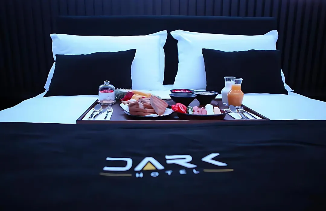 Dark Boutique Hotel-1