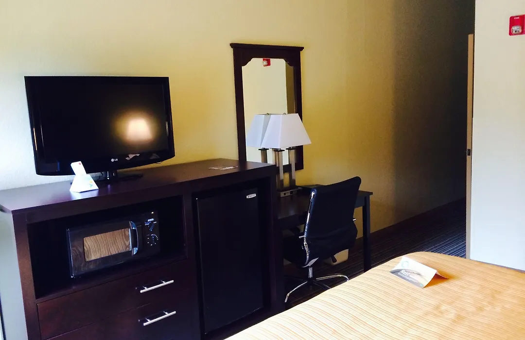 Spark By Hilton Wytheville East Main Street-1