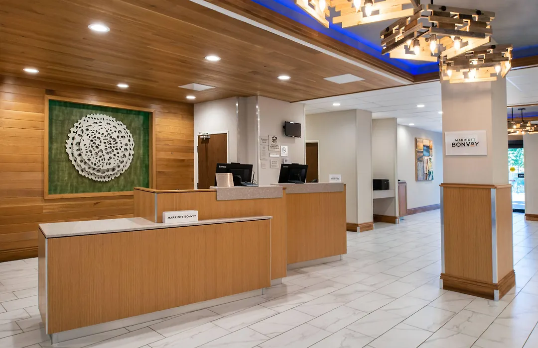 Fairfield Inn And Suites By Marriott Bakersfield Central-1