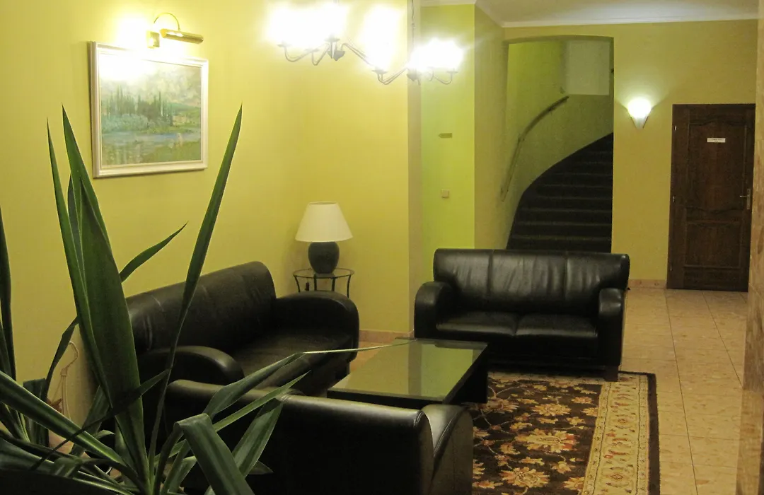 Abri Hotel-1
