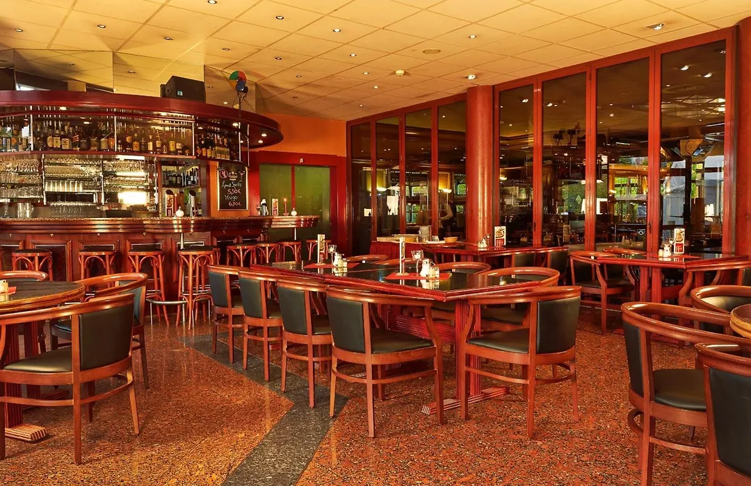 Sunday Hotel Hannover-1