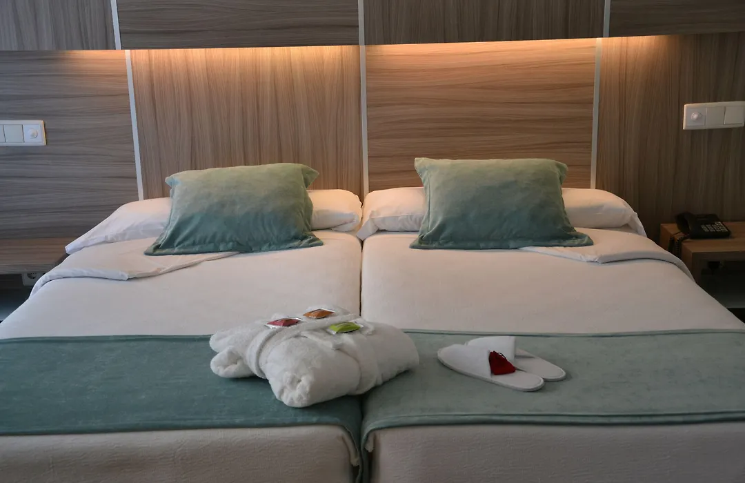 Hotel Serrano-1