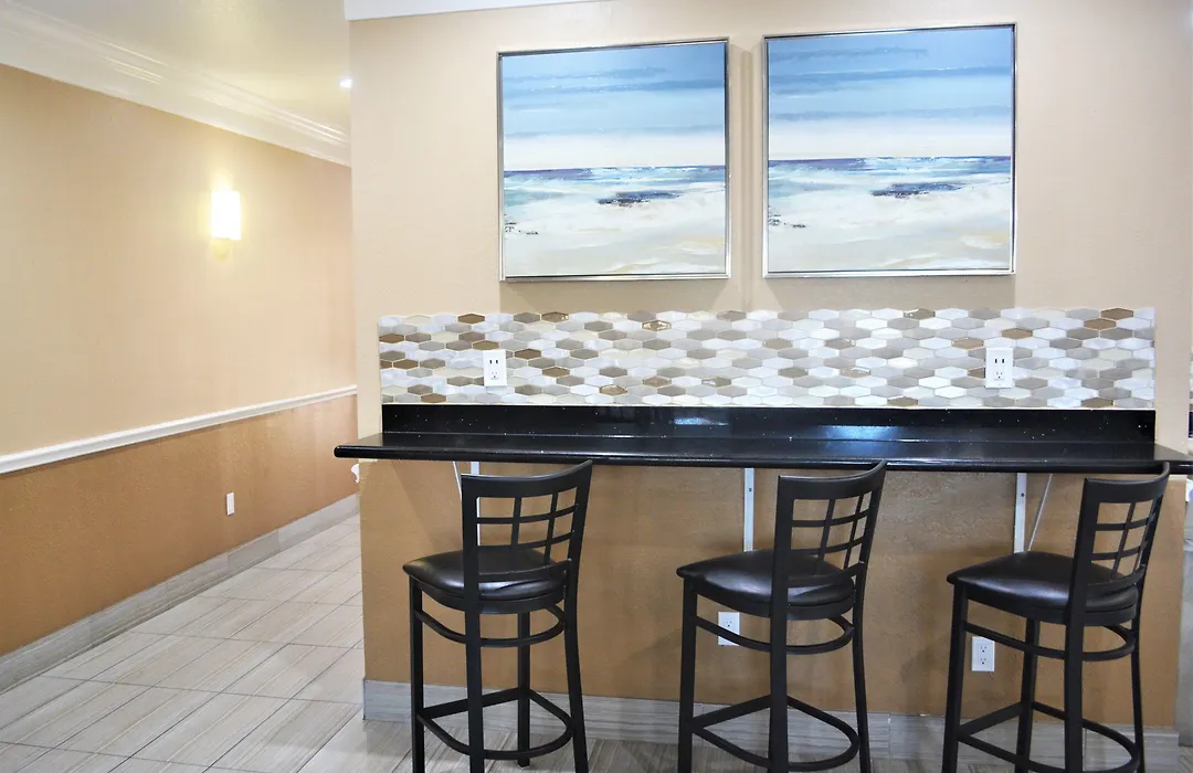Super 8 By Wyndham Galveston-1