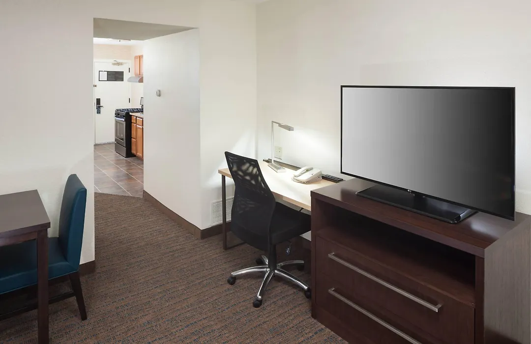 Residence Inn Kansas City Country Club Plaza-1