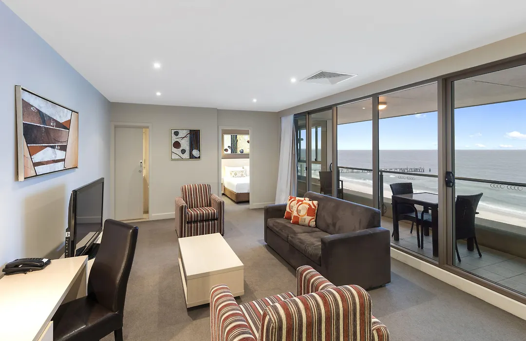 Oaks Glenelg Plaza Pier Suites-1