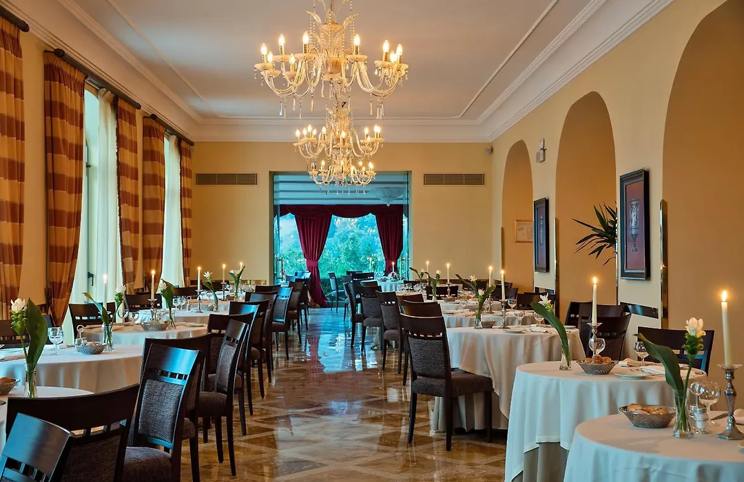 Grand Hotel Due Golfi-1