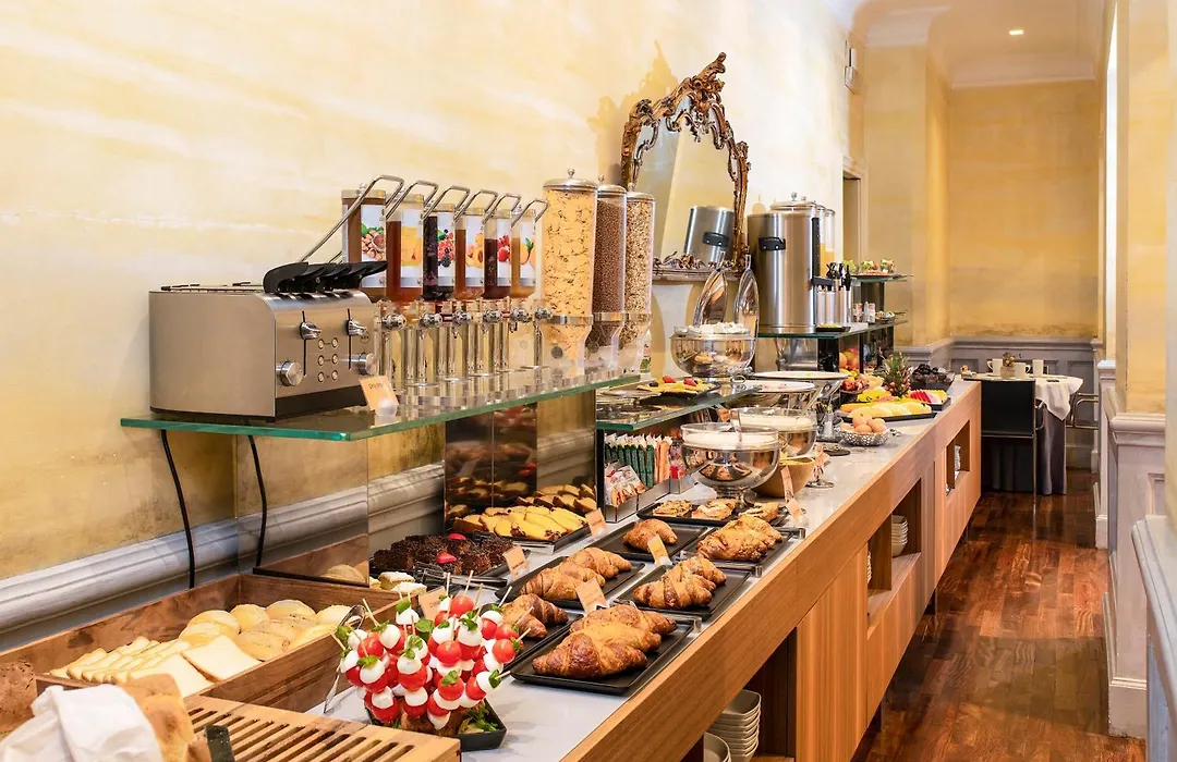 Alpi Hotel-1
