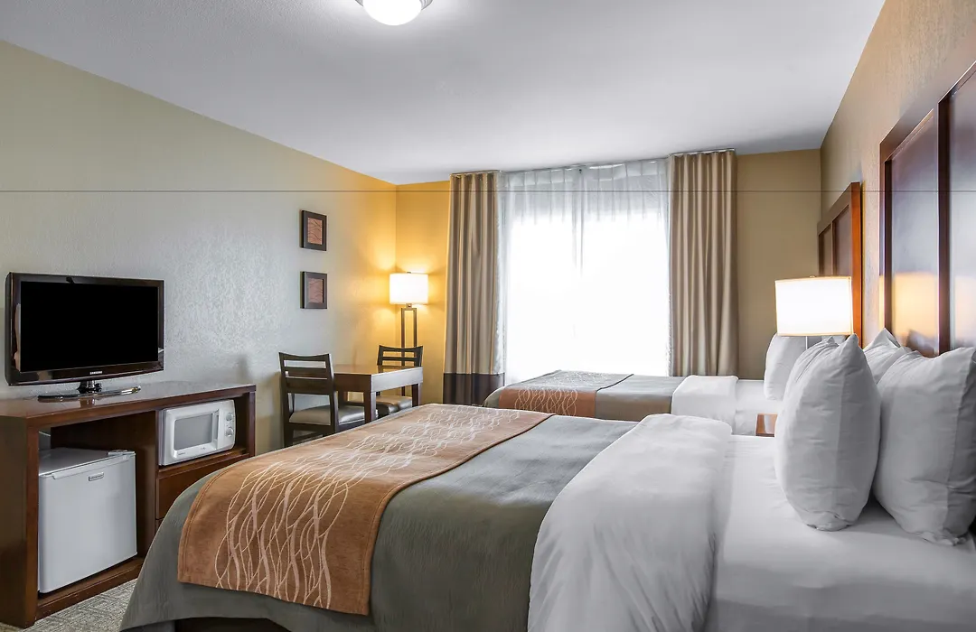 Comfort Inn & Suites Ventura Beach-1