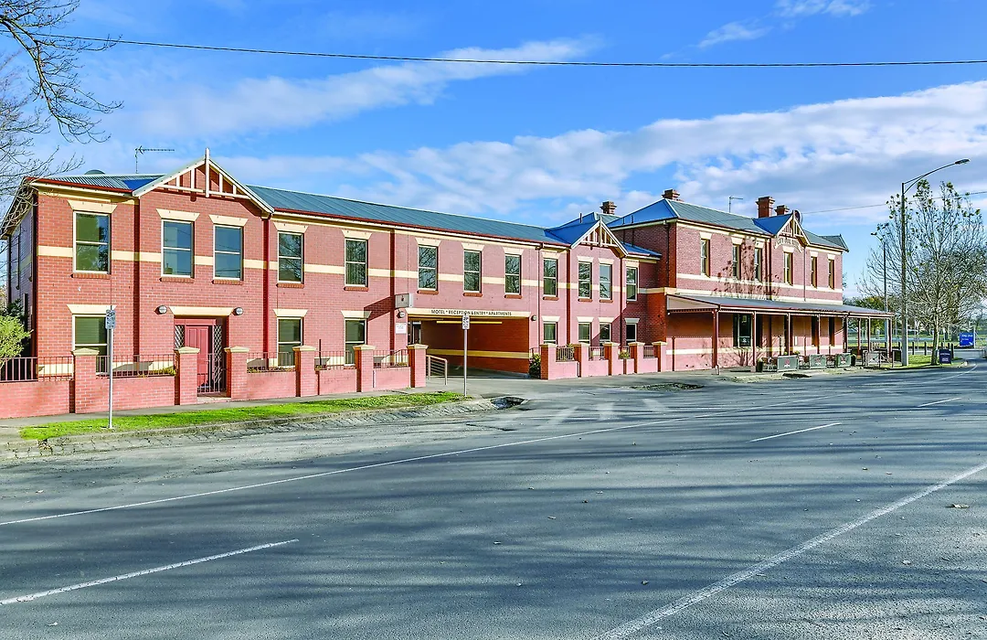 Lake Inn - Ballarat-1