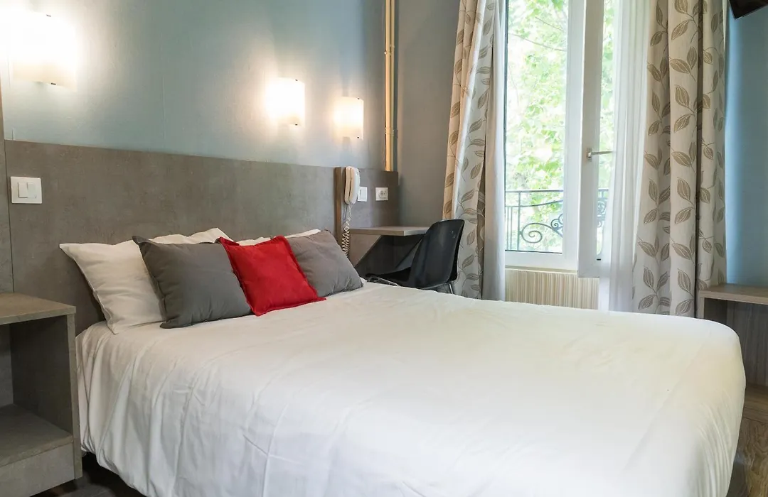 Hotel Paris Panam-Pere Lachaise-Place Gambetta-Hopital Tenon-Republique-1